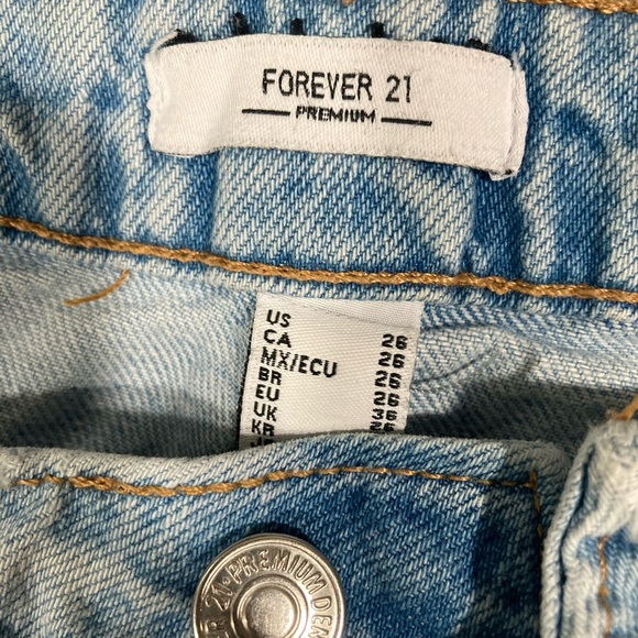 Forever 21 Size 26 denim shorts - Picture 4 of 6